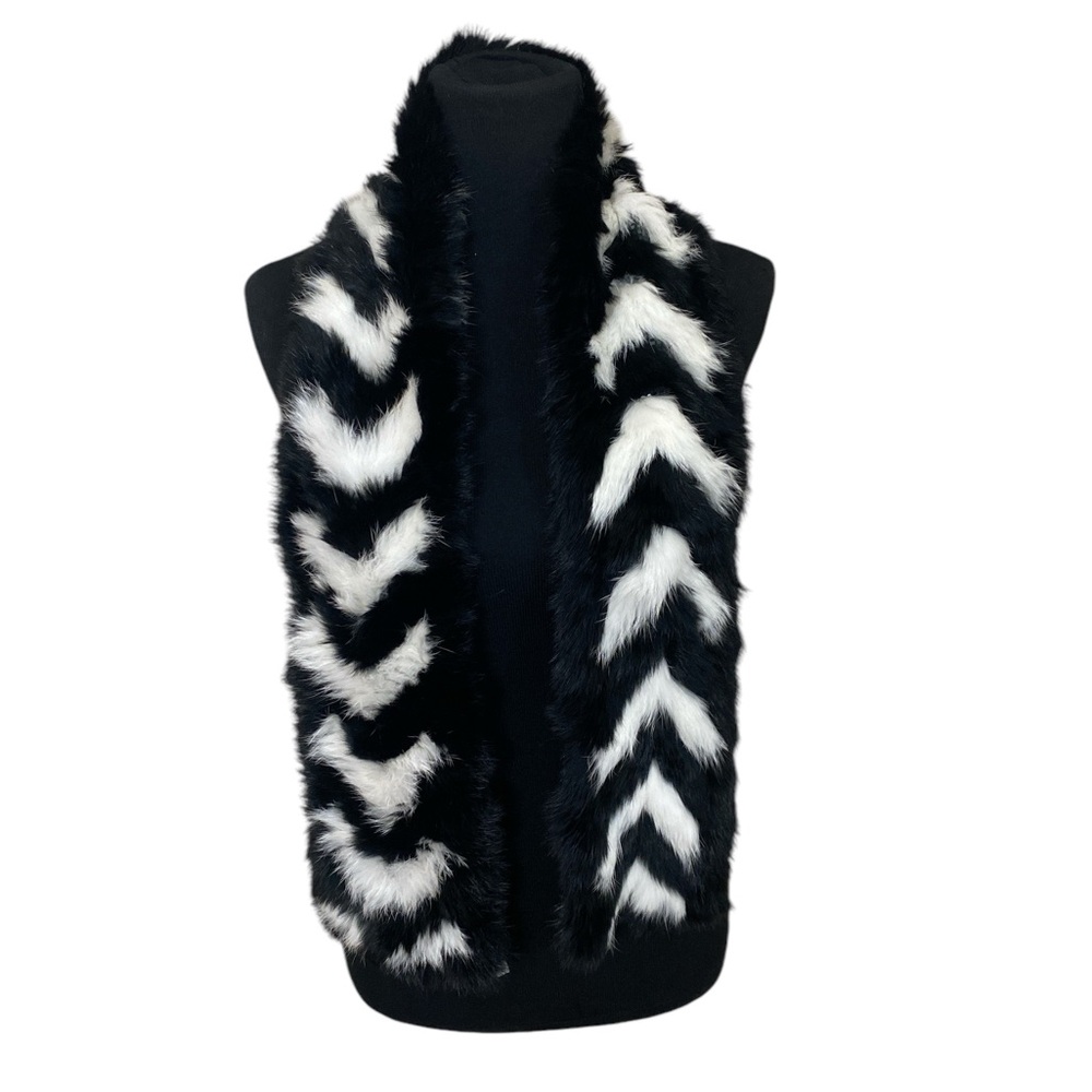 Lord & Taylor Luxury Black & White Chevron Real Rabbit Fur Scarf Made in Italy